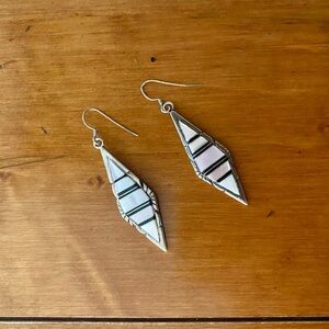 Vintage Native American Sterling Silver Pink Mother of Pearl and Onyx Earrings